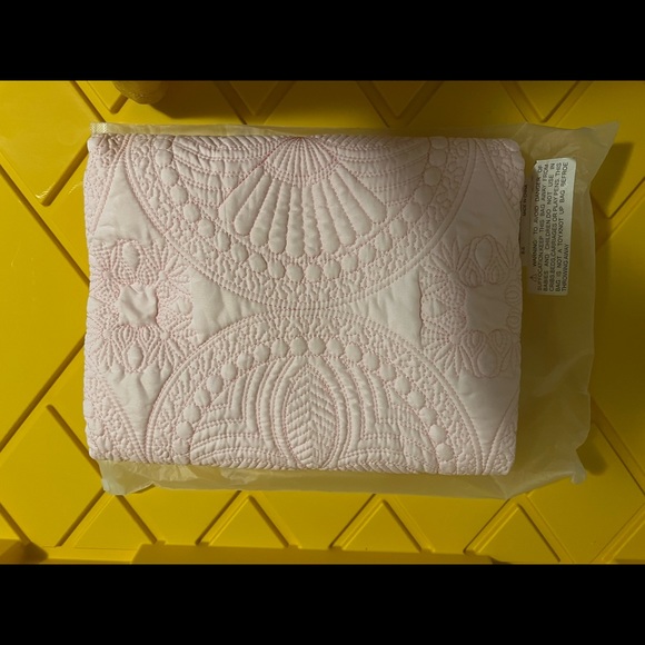 Pink blanket for baby - Picture 4 of 7